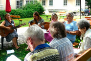 Seniorinnen beim Singen